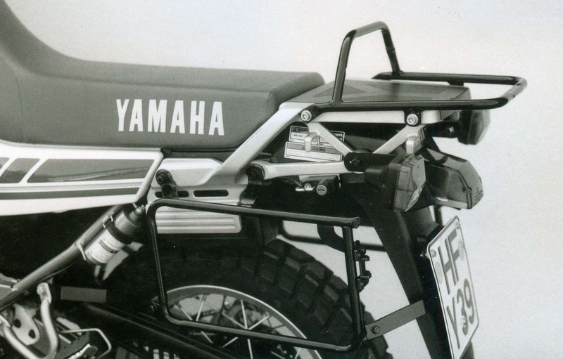 ヘプコ＆ベッカー サイドキャリア パーマネントマウント ブラック Yamaha XTZ 660 Tenere | 650469 00
