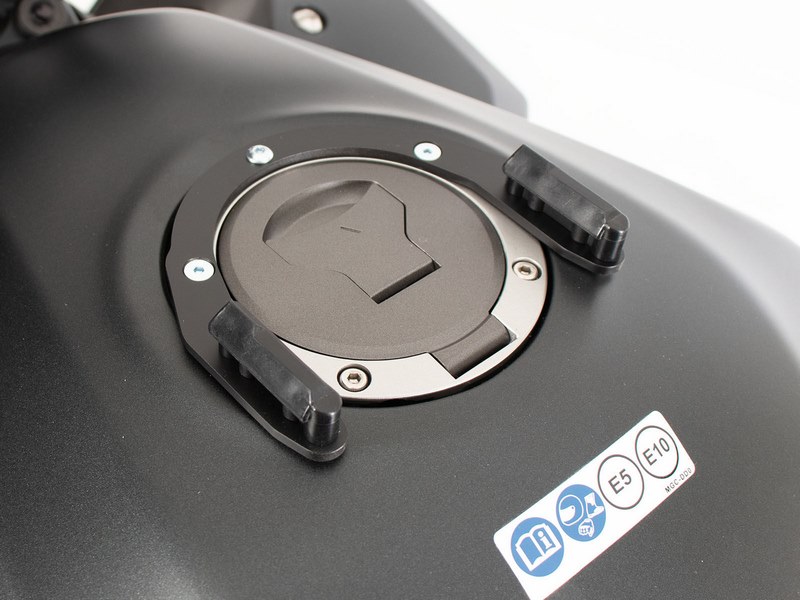 Hepco & Becker タンクリングベーシックファステナー付きタンクバッグ用 Honda CBR 1000 RR-R/SP (2020-)