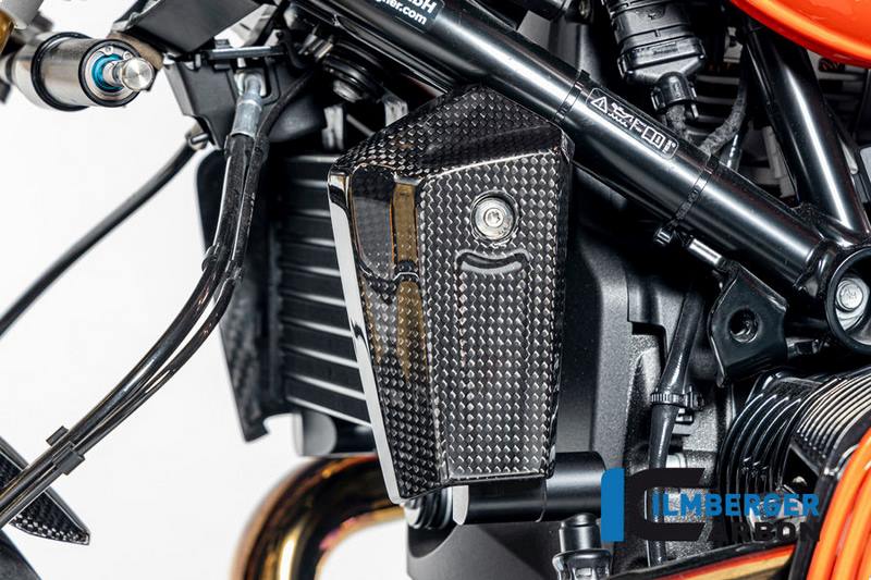 ILMBERGER / イルムバーガー オイルクーラーカバー左側カーボングロス仕上げ BMW R12 NineT 2024 | CG.OKL.013.R12NT|ワンダーテック