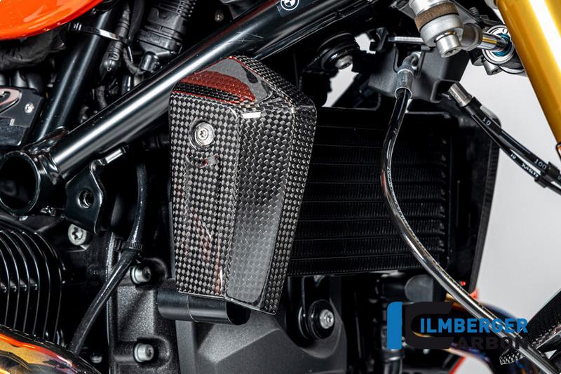 ILMBERGER / イルムバーガー オイルクーラーカバー右 カーボングロス仕上げ BMW R12 NineT 2024 | CG.OKR.014.R12NT｜ワンダーテック