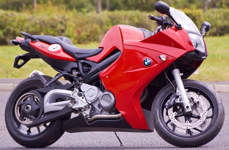 Pyramid Plastics / ピラミッドプラスチック BMW F800 ST ロワーフェアリング 未塗装 2005-2012 | 245000U|ワンダーテック