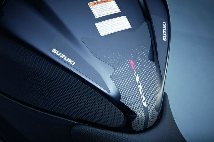 【楽天市場】Suzuki / スズキ タンクプロテクション Pad | 990D0-04KB1-PAD：ワンダーテック