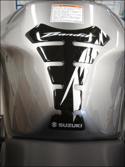 Suzuki / スズキ タンクパッド gsf650k9- | 990D0-46H00-PAD