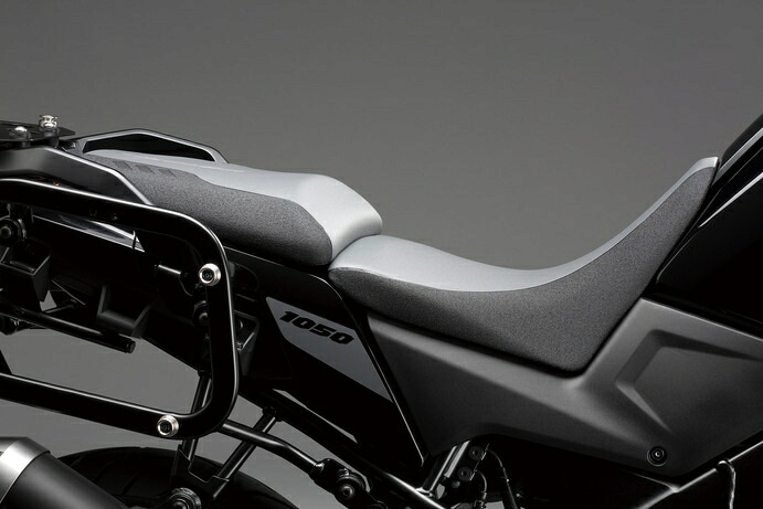 Suzuki / スズキ ローシート Grey/ブラック | 45100-06L50-B03｜ワンダーテック