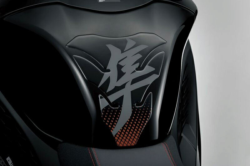 Suzuki / スズキ タンクパッド- ゴールド | 99180-10L00-GLD