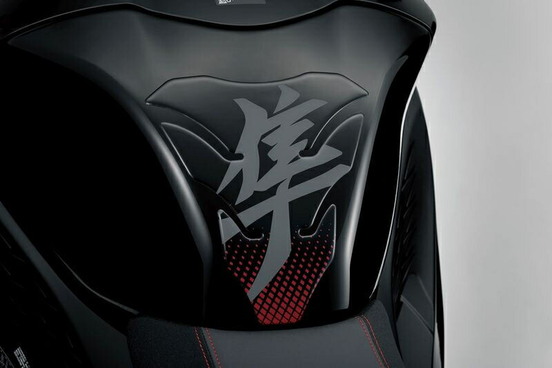 Suzuki / スズキ タンクパッド- レッド | 99180-10L00-レッド