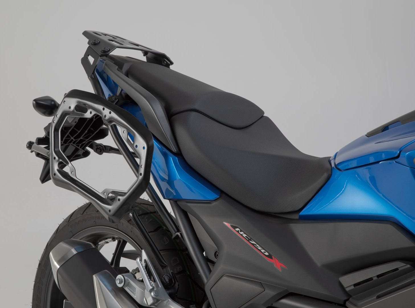 SW-MOTECH PRO side carriers Black. Honda NC750X / NC750S (16-). | KFT.01.699.30000/B｜ワンダーテック
