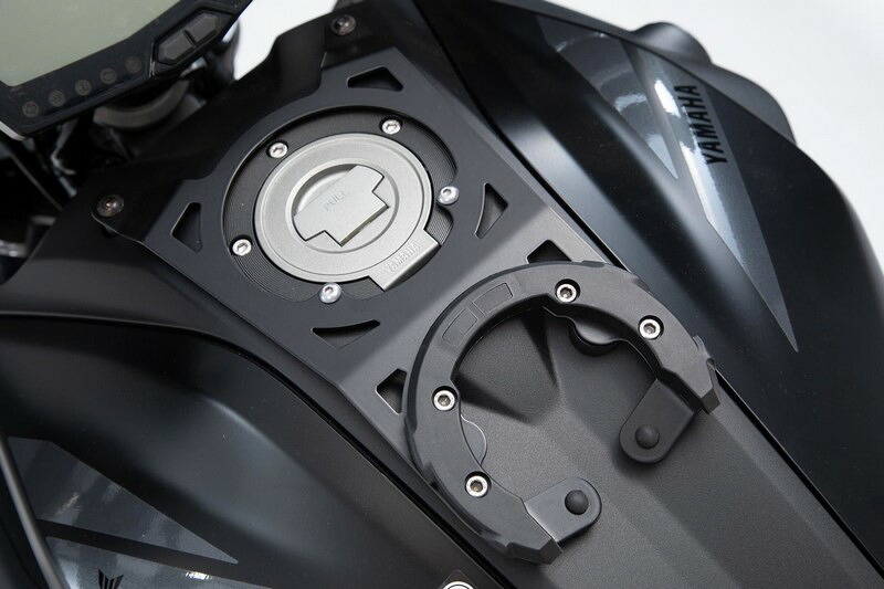 SW-MOTECH / SWモテック EVO タンクリング －ブラック－ Yamaha MT-07 (18-). | TRT.00.640.31400/B