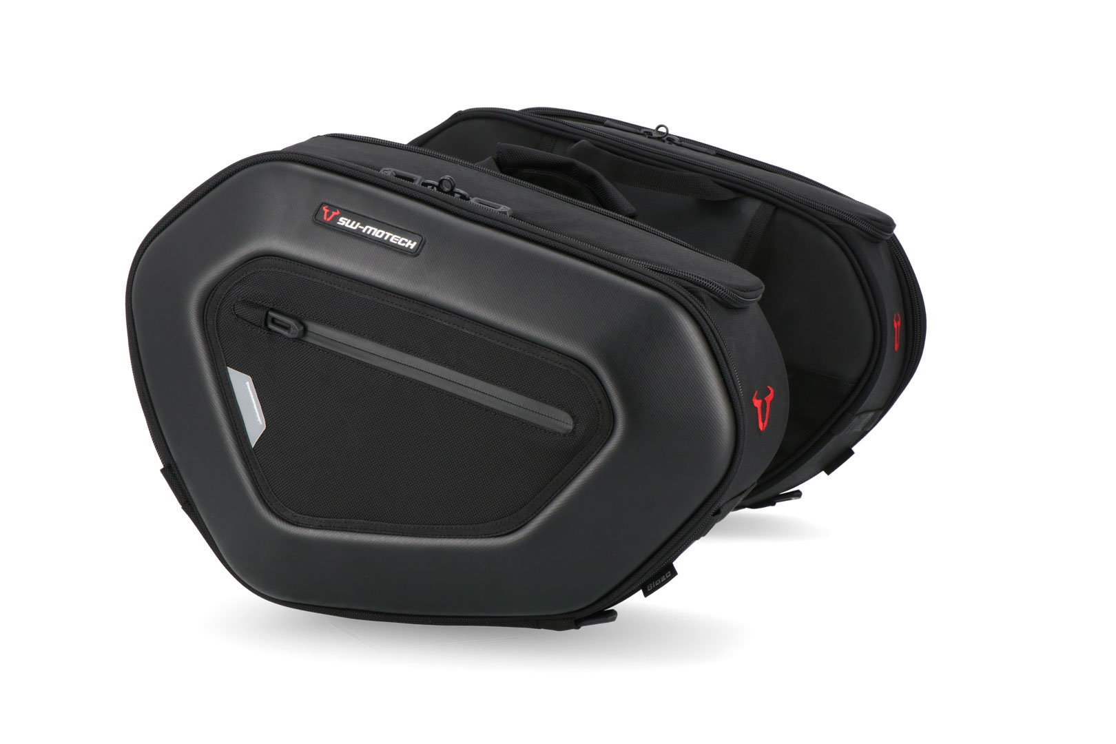 SW-MOTECH / SWモテック PRO Blaze サドルバッグセット ブラック。Yamaha YZF-R9 (24-)。 | BC.HTA.06.740.37500｜ワンダーテック