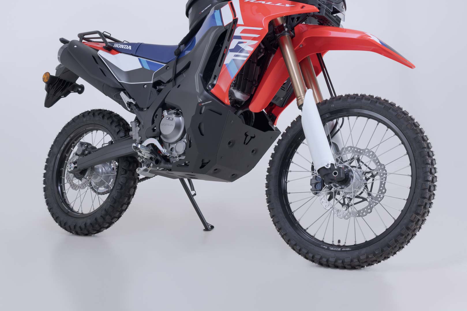 SW-MOTECH / SWモテック エンジンガード(ブラック)。Honda CRF300 ラリー(24-)。 | MSS.01.978.10000/B|ワンダーテック