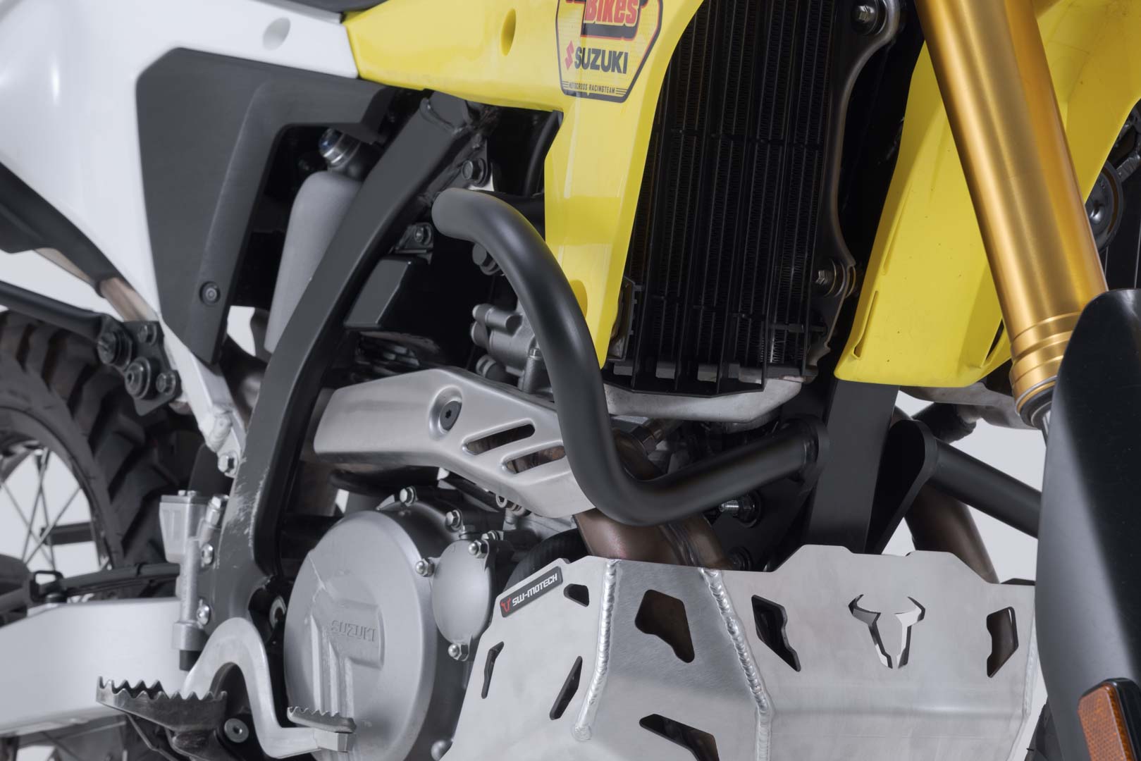 SW-MOTECH / SWモテック クラッシュバー（ブラック）。Suzuki DR-Z4S (25-)。 | SBL.05.071.10000/B｜ワンダーテック