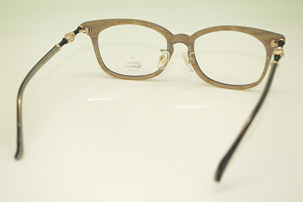 Vivienne Westwood - 新品！Vivienne Westwood眼鏡ホルダー！激レア