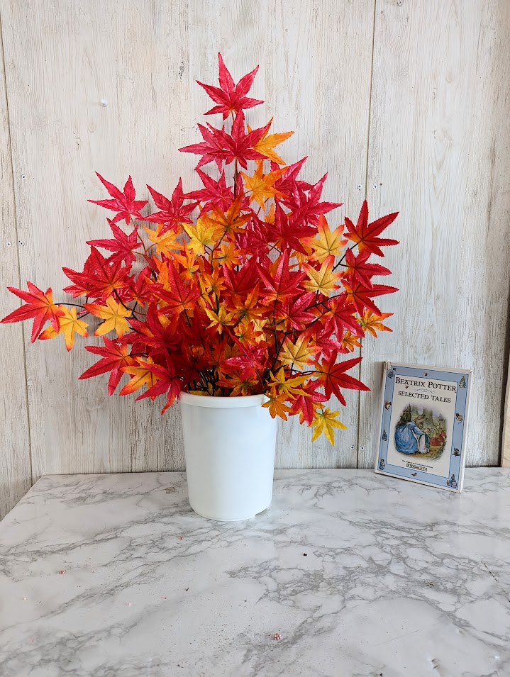 楽天市場】もみじ 造花 モミジ 大枝 赤 オレンジ 秋 装飾 店内 装飾 秋