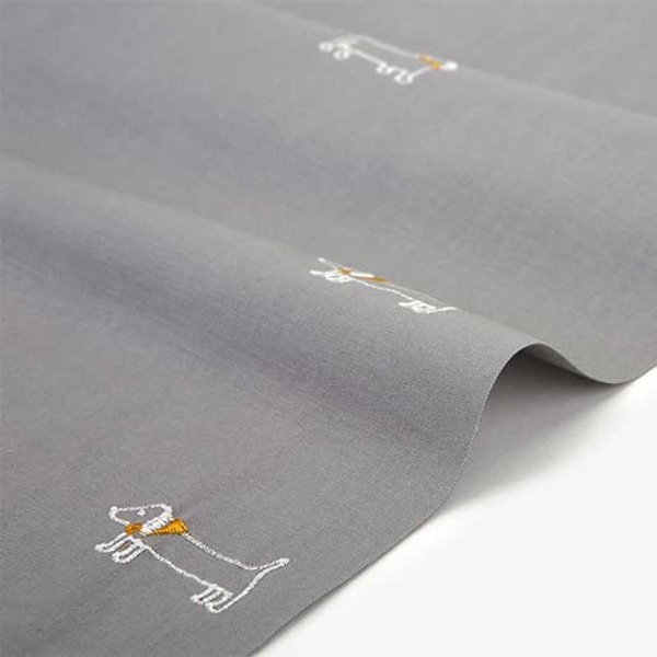 貨物輸送無料 Dailylike デイリーライク 14 ワタ C刺しゅう謄写織布 ダックスフンド 145 90cm さらりとした手ごたえと雅やかなゴージャスが有る コットン C刺繍プリント生地 を利用 World Odyssey Com