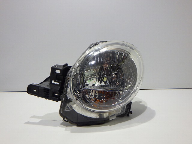 【中古】キャストスタイル 左ヘッドライト ハロゲン LA250S LA260S 100-9021 H 81170-B2610 コーティング 260416003 中古 車 パーツ 中古パーツ 中古部品 カスタム 即発送