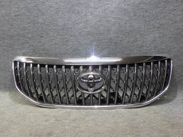 【中古】200系　マジェスタ　純正　グリル　UZS206　URS207　後期　53100-30290　2011年　260331012 中古 車 パーツ 中古パーツ 中古部品 カスタム 即発送