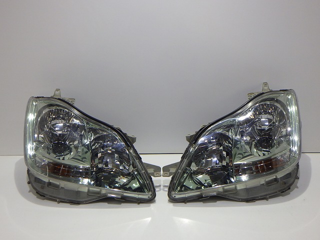 【中古】18系 クラウン ロイヤル ヘッドライト左右 HID GRS180/183 前期 30-301 K 81150/81110-30A60 コーティング 260327014 中古 車 パーツ 中古パーツ 中古部品 カスタム 即発送