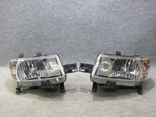 【中古】ｂB　ヘッドライト　左右　HID　QNC20/21/25　B1-2　81110-B1150　バラスト付き　260328016 中古 車 パーツ 中古パーツ 中古部品 カスタム 即発送