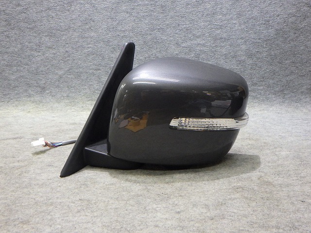 【中古】ソリオ　左ドアミラー　MA36S　カラーMW　12P　84720-81P70　スズキ　カメラ付き　260303017 中古 車 パーツ 中古パーツ 中古部品 カスタム 即発送