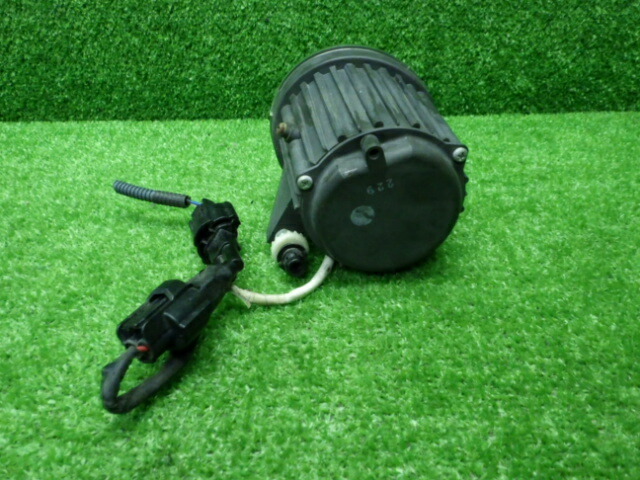 中古 トヨタ 純正OP ヴィッツ プリウス アクア等 右フォグランプ LED 