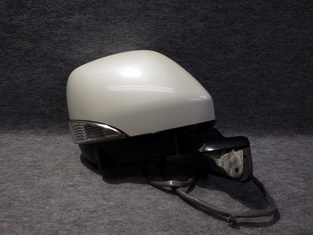 【中古】エルグランド E52/TNE52 カラーQAB 13P 日産　260107222 中古 車 パーツ 中古パーツ 中古部品 カスタム 即発送