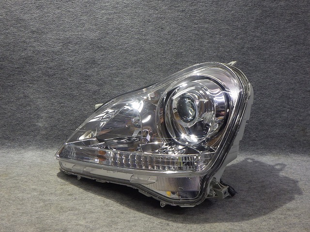 【中古】18系 マジェスタ 左ヘッドライト HID UZS186/187 前期 30-315 A 81150-30C30 トヨタ 綺麗 260226222 中古 車 パーツ 中古パーツ 中古部品 カスタム 即発送