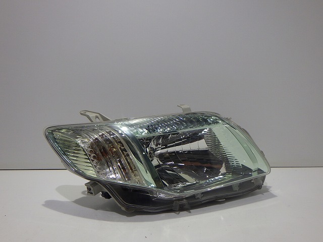 【中古】カローラ アクシオ 右ヘッドライト ハロゲン NZE141/144 後期 12-511 カ 81150-12C80 コーティング 260221223 中古 車 パーツ 中古パーツ 中古部品 カスタム 即発送