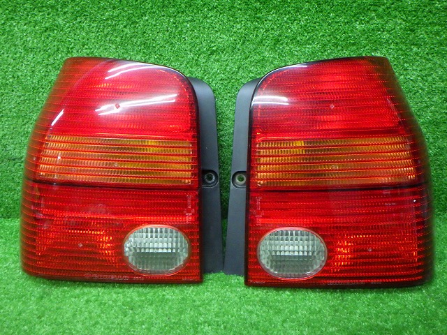 【中古】フォルクスワーゲン　VW　6XBBY　3HB　ルポ　テールレンズ　左右セット　38020748　38030　230329125 中古 車 パーツ 中古パーツ 中古部品 カスタム 即発送