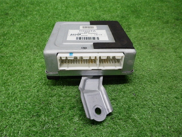 【中古】トヨタ　KZJ95　ランドクルーザープラド　ABSコンピューター　89540-600　60　230425031 中古 車 パーツ 中古パーツ 中古部品 カスタム 即発送