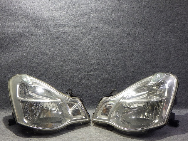 【中古】ブルーバードシルフィ　ヘッドライト　左右　ハロゲン　100-63823　前期　日産　251220225 中古 車 パーツ 中古パーツ 中古部品 カスタム 即発送