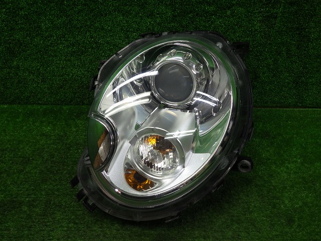【中古】BMW　ミニクーパー　左ヘッドライト　HID　ZG16　162703-04　MINI　比較的綺麗　250711127 中古 車 パーツ 中古パーツ 中古部品 カスタム 即発送