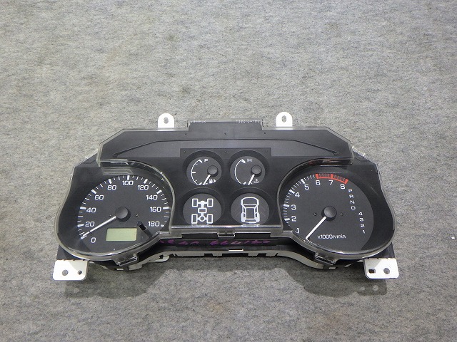 【中古】パジェロ スピードメーター V73W 2004年 276000Km MR951131 ミツビシ 260117027 中古 車 パーツ 中古パーツ 中古部品 カスタム 即発送