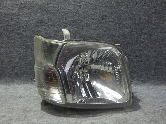 【中古】ハイゼット 右ヘッドライト ハロゲン S330V/S331V 100-51771 ダイハツ 260110228 中古 車 パーツ 中古パーツ 中古部品 カスタム 即発送