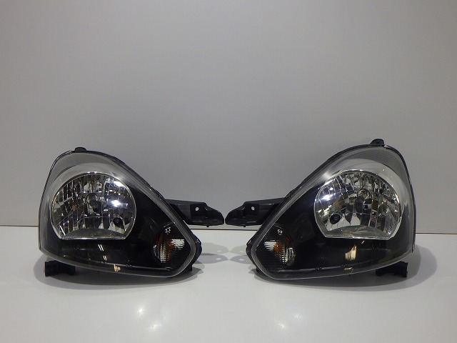 【中古】ミライース ヘッドライト左右 ハロゲン LA300S LA310S 前期 81110/81150-B2670 100-51076 コーティング 綺麗 260226231 中古 車 パーツ 中古パーツ 中古部品 カスタム 即発送