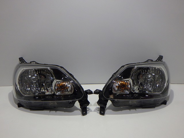 【中古】ポルテ ヘッドライト左右 ハロゲン NCP NSP 140/141/145 52-258 A1 81110/81150-52F62 コーティング 綺麗 260319031 中古 車 パーツ 中古パーツ 中古部品 カスタム 即発送