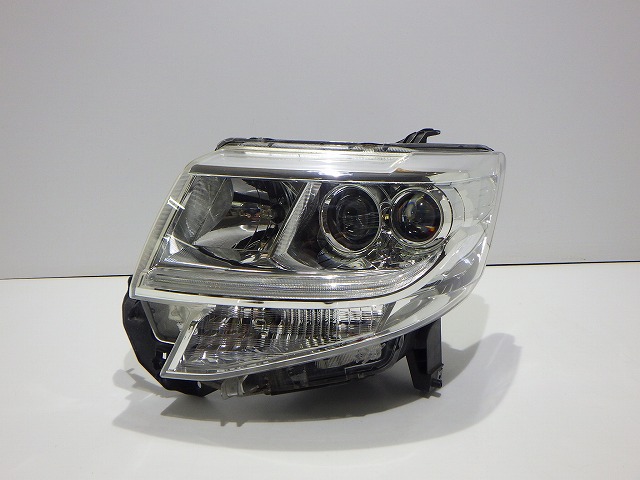【中古】タントカスタム 左ヘッドライト LED LA600S LA610S 100-51392 11 81185-B2030 コーティング 260415032 中古 車 パーツ 中古パーツ 中古部品 カスタム 即発送