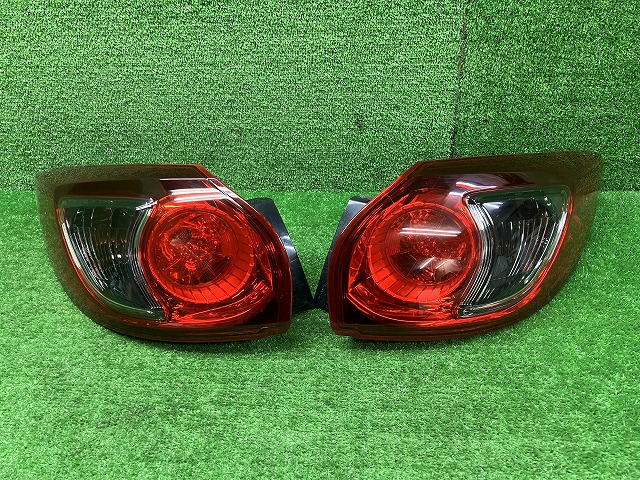【中古】マツダ　KE2AW　CX5　前期　左右テールレンズ　W0429　241112334 中古 車 パーツ 中古パーツ 中古部品 カスタム 即発送