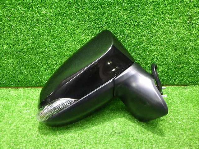 【中古】ポルテ　スペイド　右ドアミラー　NCP140/145　カラー209　87910-52E70　トヨタ　9P　比較的綺麗　251122036 中古 車 パーツ 中古パーツ 中古部品 カスタム 即発送