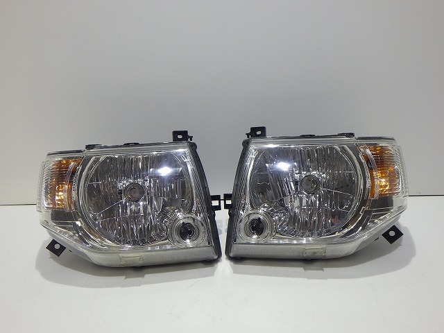 送料無料】【中古】タフト 左ヘッドライト LED LA900S/LA910S 100