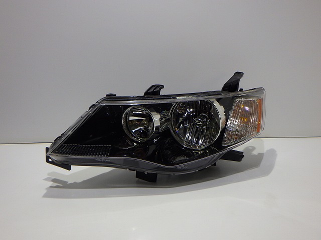 【中古】アウトランダー 左ヘッドライト HID CW5W 後期 P5585 0 8301B319 コーティング 260229038 中古 車 パーツ 中古パーツ 中古部品 カスタム 即発送