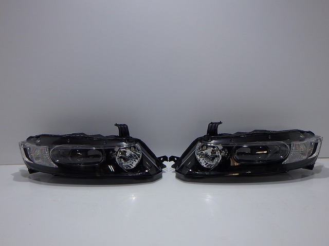 【中古】オデッセイ ヘッドライト左右 HID RB1/2 後期 100-22497 D 33101/33151-SFE-J31 コーティング 綺麗 260305038 中古 車 パーツ 中古パーツ 中古部品 カスタム 即発送
