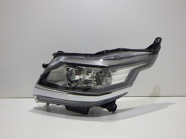 【中古】N-WGN 左ヘッドライト HID JH1 JH2 100-62161 33151-T6G-J01 コーティング 260404040 中古 車 パーツ 中古パーツ 中古部品 カスタム 即発送