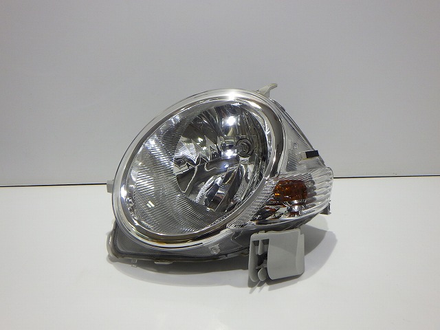【中古】シエンタ 左ヘッドライト ハロゲン NCP81/85 後期 52-171 S 81150-52820 コーティング 綺麗 260331043 中古 車 パーツ 中古パーツ 中古部品 カスタム 即発送
