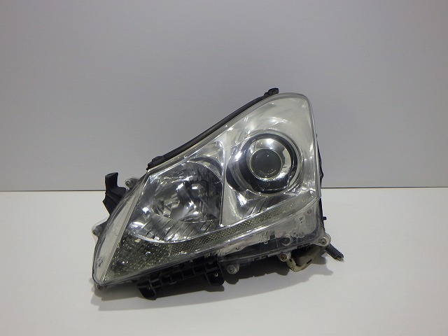 【中古】200系 マジェスタ 左ヘッドライト HID URS206/207 30-359 J 81150-30B00 コーティング 260117045 中古 車 パーツ 中古パーツ 中古部品 カスタム 即発送