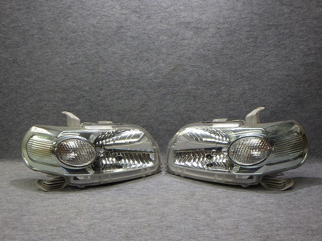 【中古】ポルテ ヘッドライト左右 HID NNP10/15 後期 52-129 A バラスト付 トヨタ 251127051 中古 車 パーツ 中古パーツ 中古部品 カスタム 即発送
