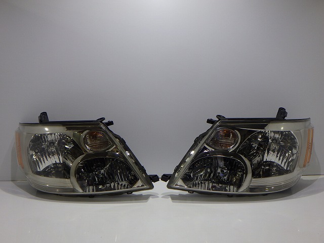 【中古】10系 アルファード ヘッドライト左右 HID ANH MNH 10/15 前期 58-2 3 81110/81150-58030 コーティング 260213069 中古 車 パーツ 中古パーツ 中古部品 カスタム 即発送 22,484円