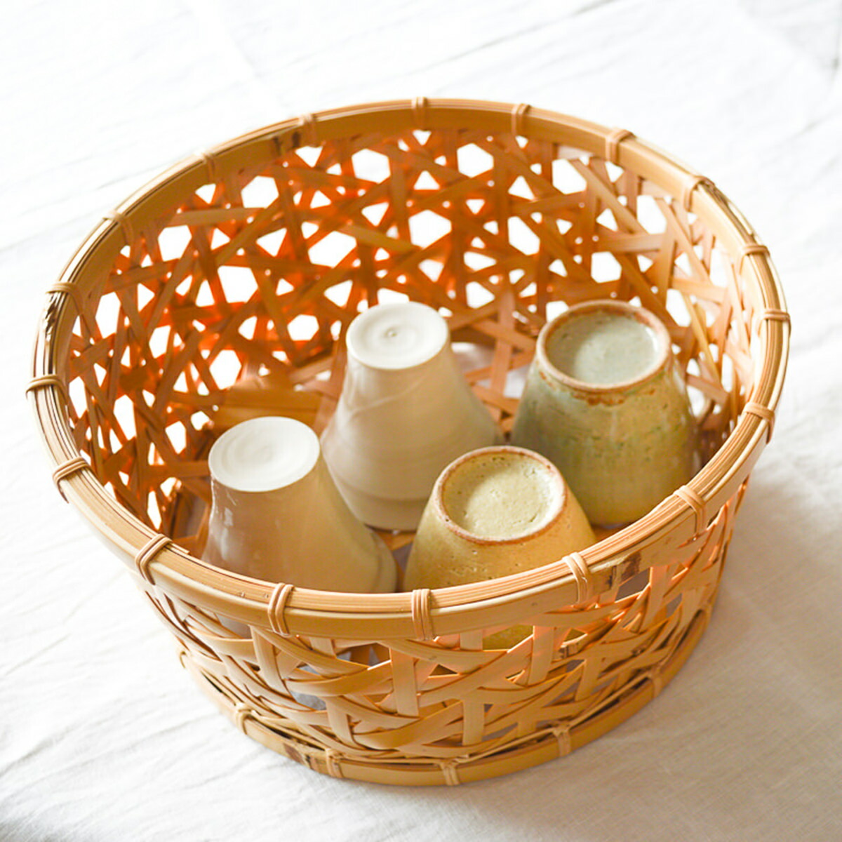 楽天市場】丹波竹細工 真竹 持ち手付椀かご 楕円型 中 : おまめ