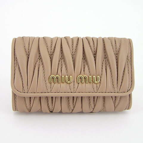 21春夏新作 ミュウミュウ Miu Miu レディース 緒ケース 5pg222 N Cammeo F0770 Miumiu Matelasse マトラッセ マテラッセ 小物 6群れ 供与 誕生太陽日 パーチー クリスマス Thac Or Th