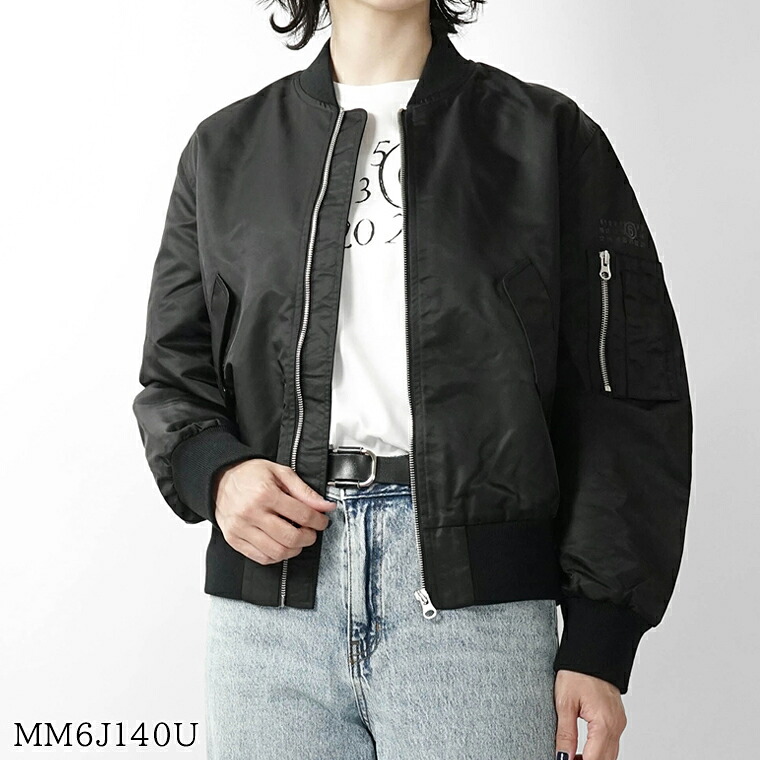 エムエムシックス メゾンマルジェラ MM6 Maison Margiela KIDS キッズ ブルゾン MM6J140U M60993 MM03B ブラック M6900 アウター ボンバージャケット ジップアップ シングルジップ シングルファスナー 長袖 ガールズ レディース 大人着用可能 【2026春夏新作】｜ワールドクラブ 1989