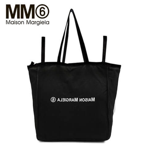 期間限定 トートバッグ 21春夏新作 エムエムシックス メゾンマルジェラ Mm6 Maison Margiela レディース トートバッグ 8 ハンドル S54wc0061 P3631 ブラック T8013 エイト ハンドル バッグ サイズ収納可能 コットンバッグ 小物 プレゼント 誕生日 クリスマス 期間限定 トートバッグ 21春夏新作 エムエムシックス メゾンマルジェラ Mm6 Maison Margiela レディース トートバッグ 8 ハンドル S54wc0061 P3631 ブラック T8013 エイト ハンドル バッグ サイズ収納可能 コットンバッグ 小物 プレゼント 誕生日 クリスマス